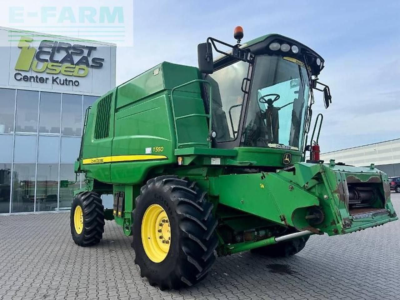 John Deere t 550