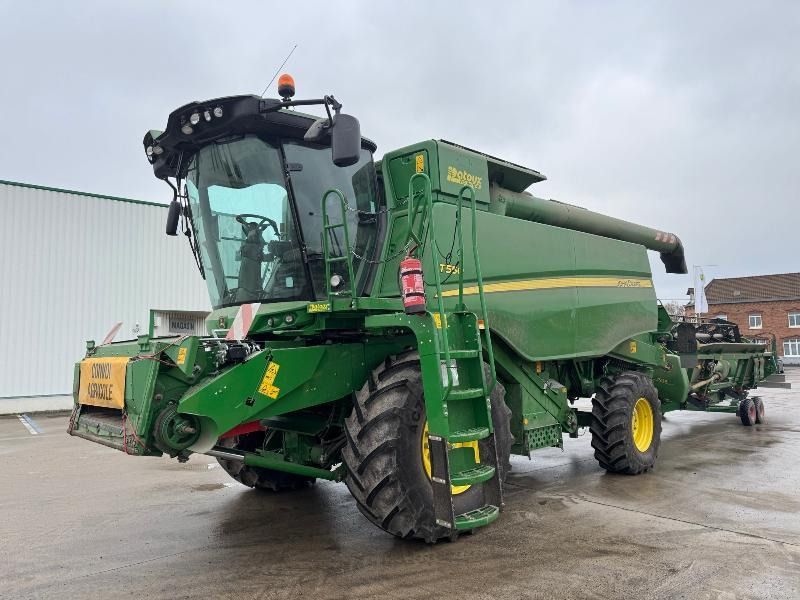 JOHN DEERE T550