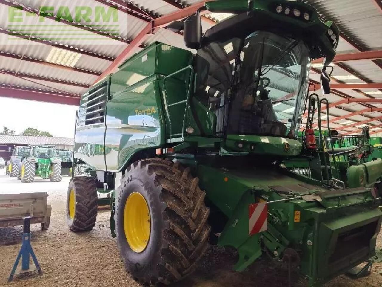 John Deere t550