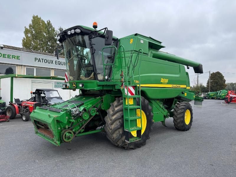 JOHN DEERE T560